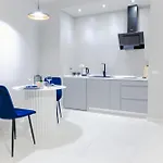 The Modern Hub - The Nest Apartment