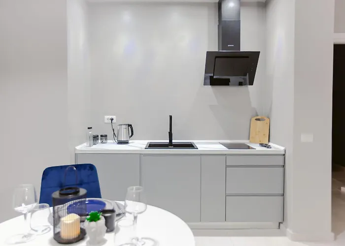 The Modern Hub - The Nest Apartament Tirana